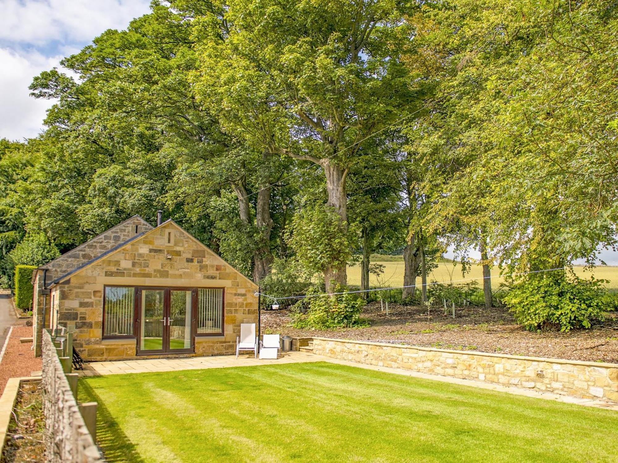 Heckley Stable Cottage Алник Экстерьер фото